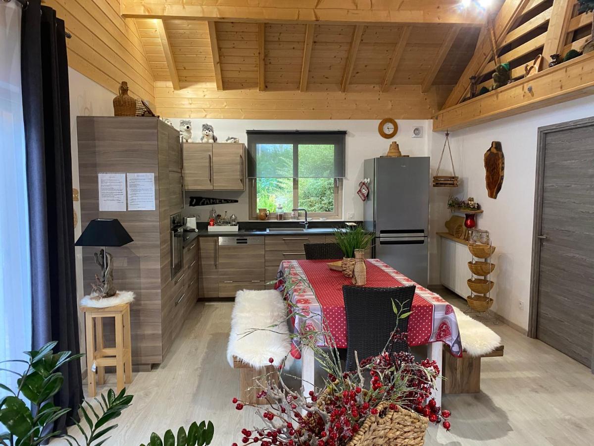 Chalet A La Campagne Coise-Saint-Jean-Pied-Gauthier 外观 照片